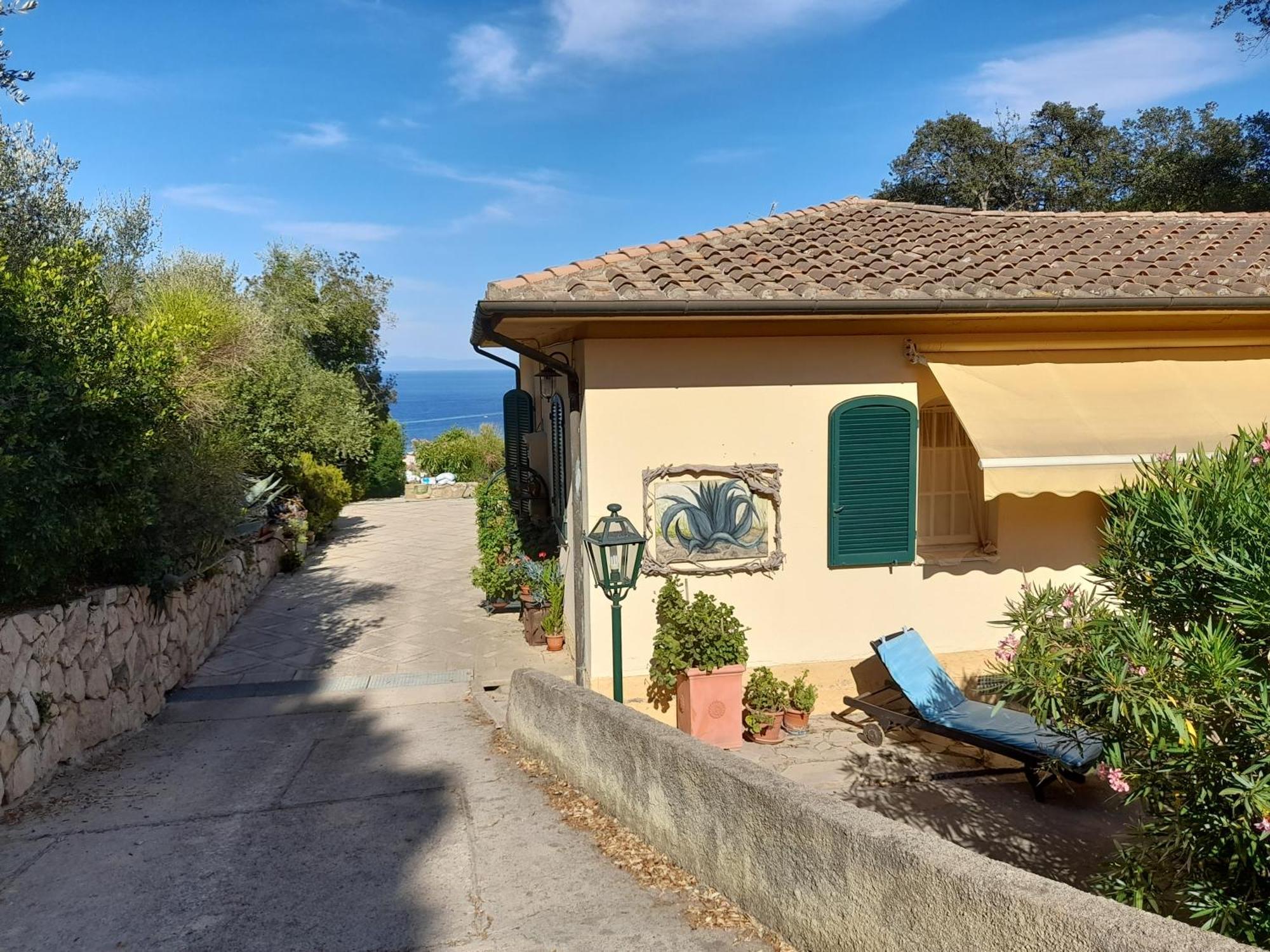 Villa Gualdo Piscina Vista Mare Capoliveri  Extérieur photo